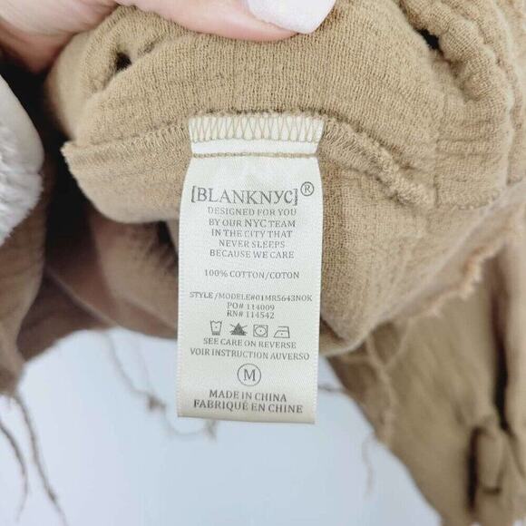 Blank NYC Womens Tan Distressed Lightweight Bomber Jacket Shacket With Pockets M - Picture 6 of 12